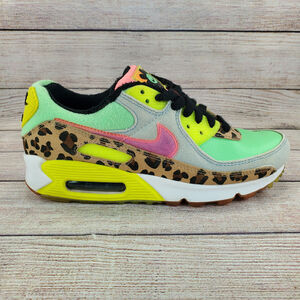 Nike Air Max 90 LX 'Illusion Green' Women's Size 7.5